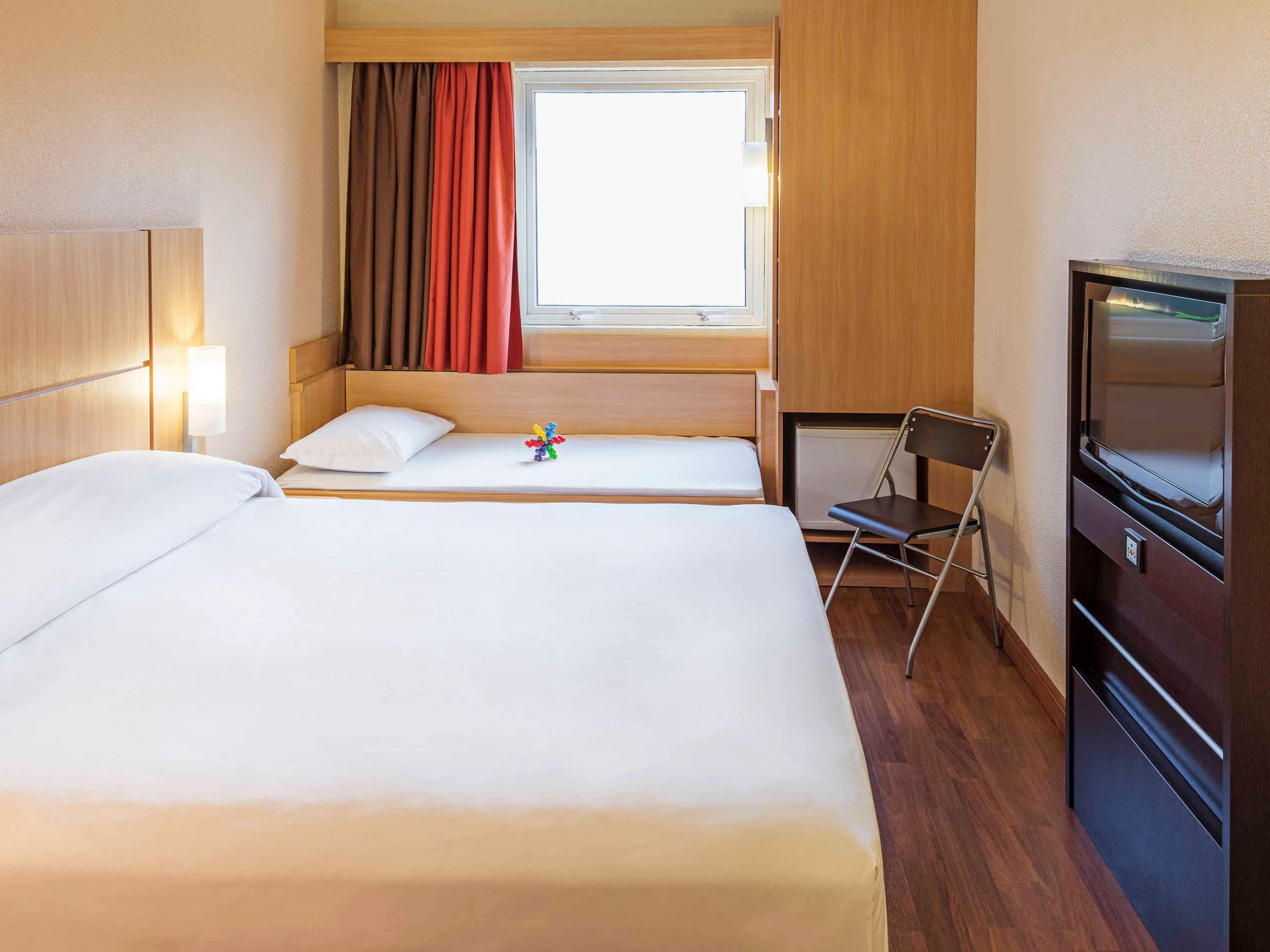 Ibis Curitiba Aeroporto Hotel Sao Jose dos Pinhais Exterior photo