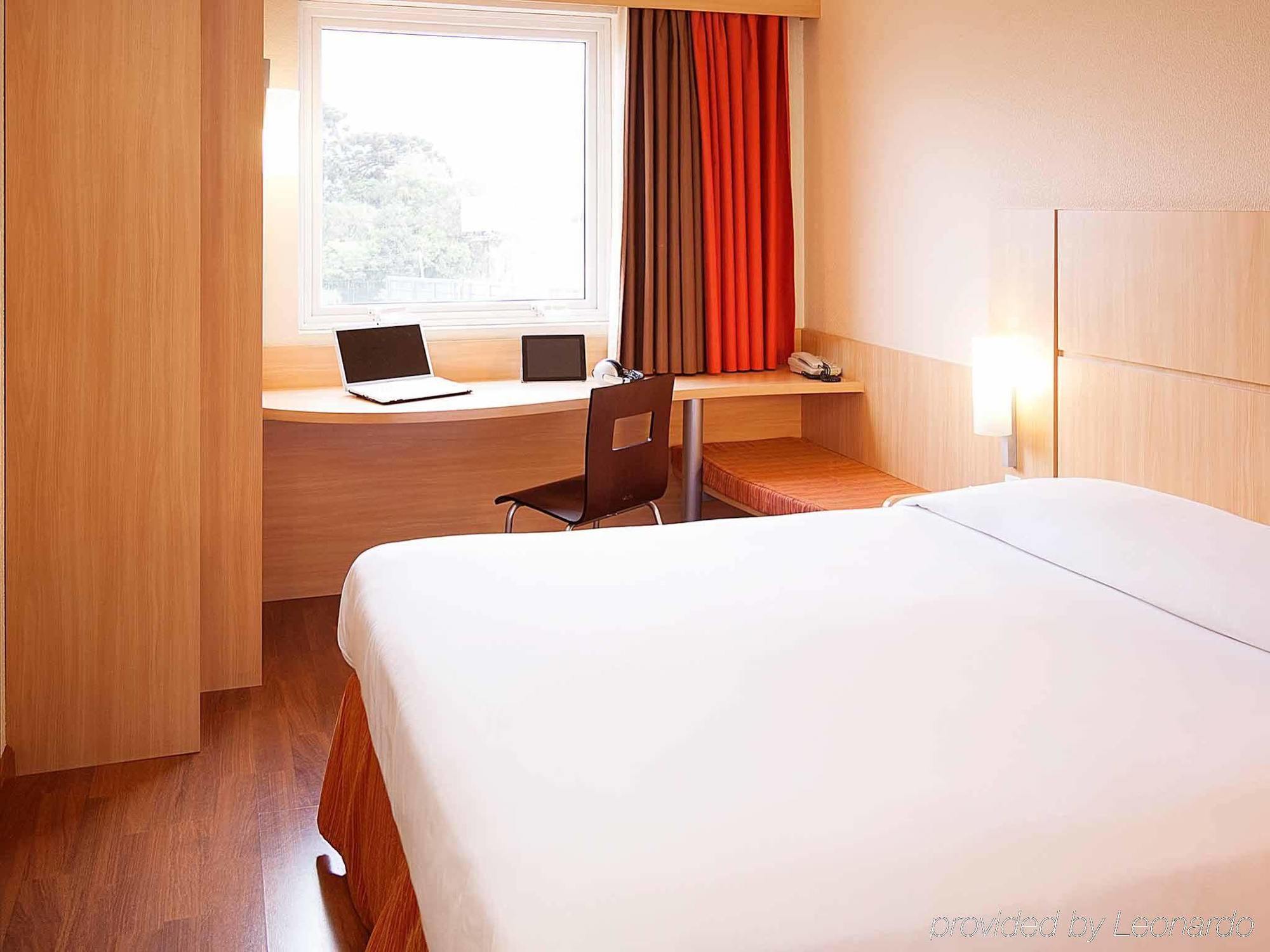 Ibis Curitiba Aeroporto Hotel Sao Jose dos Pinhais Exterior photo